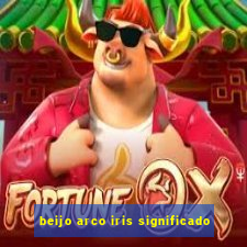 beijo arco iris significado